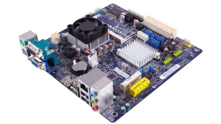 Платы Foxconn на чипе NM70 привозятся с интегрированными микропроцессорами