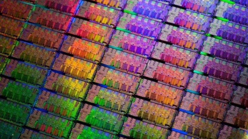 Intel продемонстрировала 7 свежих микропроцессоров Sandy Bridge