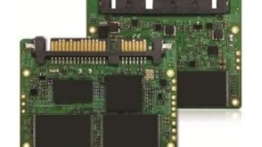 Transcend продемонстрировала SSD HDS740 формата half-slim SATA