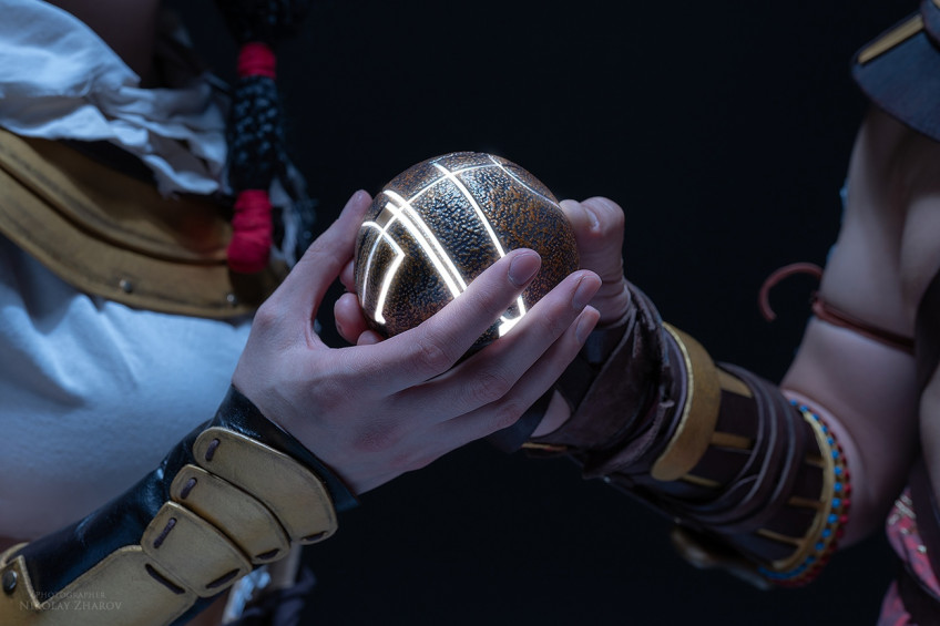 Косплей недели: Persona 5, «Метро 2033», Dead by Daylight, Genshin Impact, Assassin's Creed Origins Косплей недели: Persona 5, «Метро 2033», Dead by Daylight, Genshin Impact, Assassin's Creed Origins