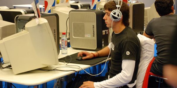 Легенды Quake: Антон Синьгов (Cooller), часть первая Легенды Quake: Антон Синьгов (Cooller), часть первая