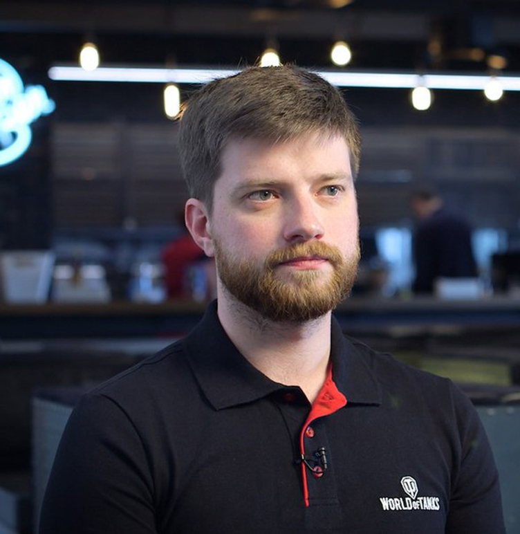 Максим Чувалов — менеджер по продукту World of Tanks.