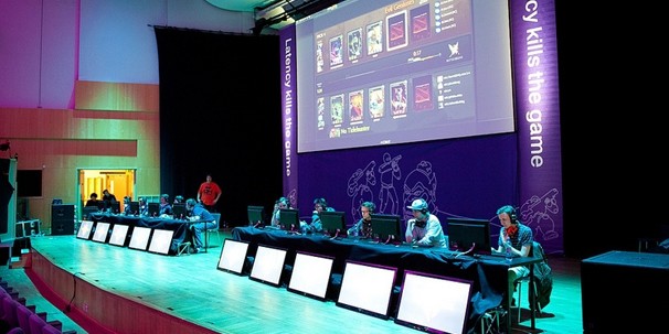 Сияние северной звезды, или Итоги Dreamhack Winter 2012 Сияние северной звезды, или Итоги Dreamhack Winter 2012