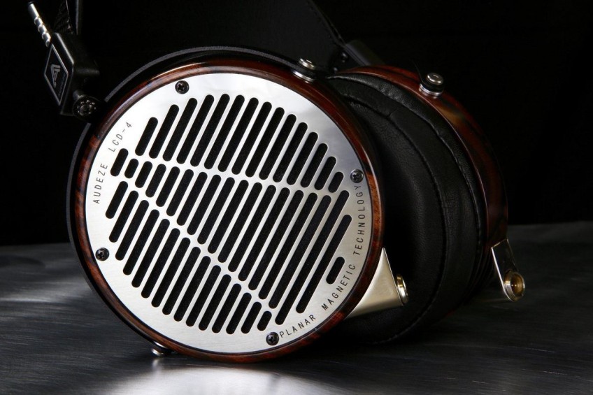Если 35 000 рублей за Mobius кажется перебором, перед вами Audeze LCD-4 за 325 000 рублей