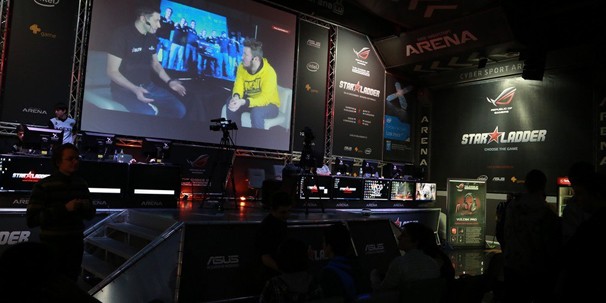 Последний бой 2013 года, или LAN-финалы SLTV StarSeries Season VIII Последний бой 2013 года, или LAN-финалы SLTV StarSeries Season VIII