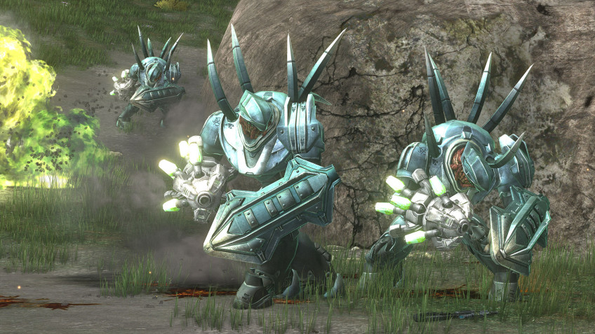 Охотники — ещё один фирменный враг серии Halo, главная головная боль всех игроков. Схватка с несколькими из них сразу часто оборачивается испытанием на прочность и меткость