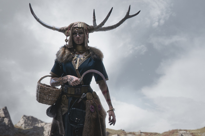 Косплей недели: Skyrim, Resident Evil Village, Assassin's Creed: Valhalla, Dota 2, Genshin Impact Косплей недели: Skyrim, Resident Evil Village, Assassin's Creed: Valhalla, Dota 2, Genshin Impact