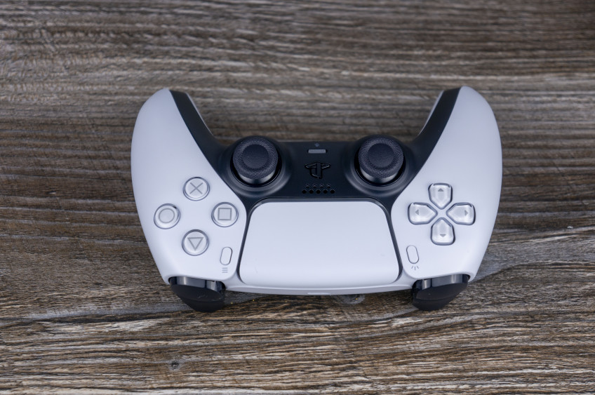 Полный обзор Sony PlayStation 5. Все особенности, игры, геймпад и сравнение с Xbox Series X Полный обзор Sony PlayStation 5. Все особенности, игры, геймпад и сравнение с Xbox Series X