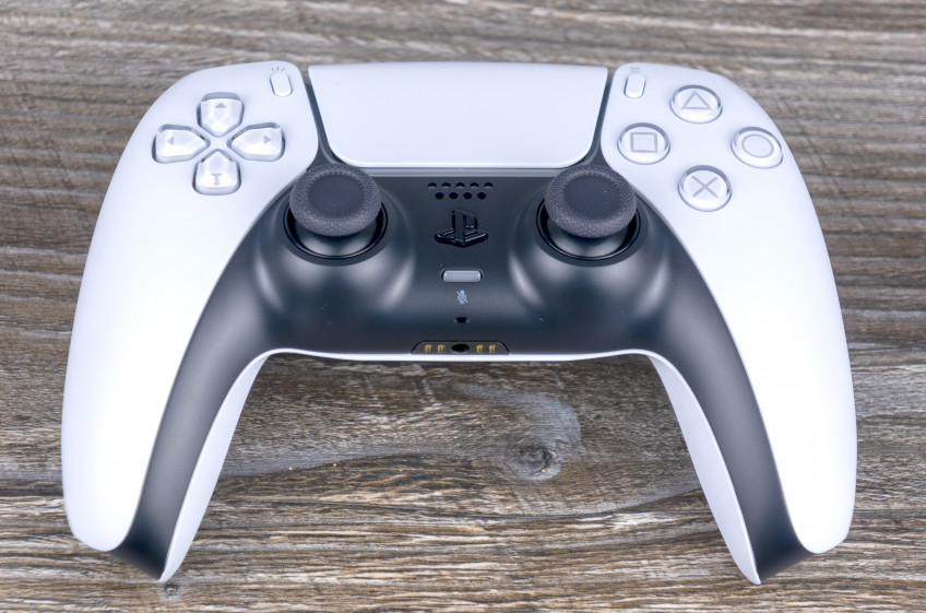 Полный обзор Sony PlayStation 5. Все особенности, игры, геймпад и сравнение с Xbox Series X Полный обзор Sony PlayStation 5. Все особенности, игры, геймпад и сравнение с Xbox Series X
