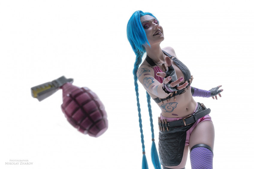 Косплей недели: LoL, NieR: Automata, «Ведьмак», Cyberpunk 2077, Dead by Daylight Косплей недели: LoL, NieR: Automata, «Ведьмак», Cyberpunk 2077, Dead by Daylight