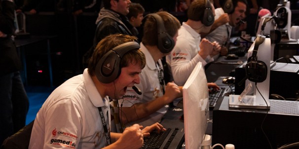 Из Парижа с любовью, или CS:GO на ESWC 2012 Из Парижа с любовью, или CS:GO на ESWC 2012