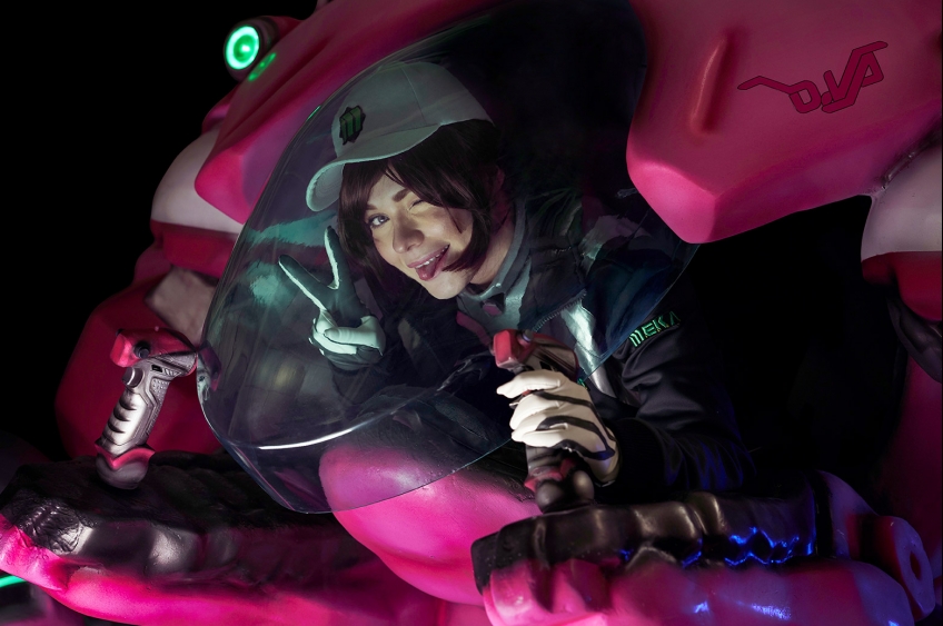 Overwatch Cosplay Battle — косплей-баттл для поклонников игры Blizzard Overwatch Cosplay Battle — косплей-баттл для поклонников игры Blizzard