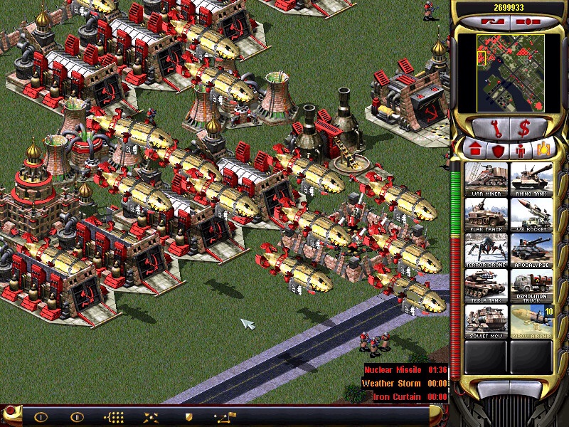 Ретро-обзор. Command & Conquer: Red Alert 2 (2000) Ретро-обзор. Command & Conquer: Red Alert 2 (2000)
