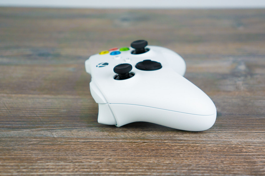 Распаковали Xbox Series S. Самая маленькая и дешёвая консоль нового поколения Распаковали Xbox Series S. Самая маленькая и дешёвая консоль нового поколения