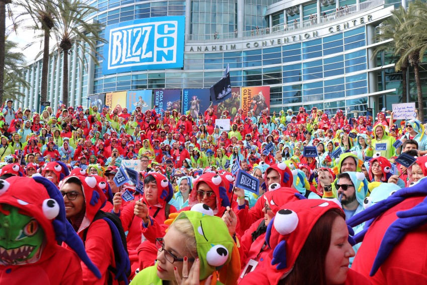 Одним из самых ярких моментов BlizzCon стал парад мурлоков. Эти зверушки с честью несут звание маскотов компании и так или иначе появляются во всех играх вселенной Warcraft