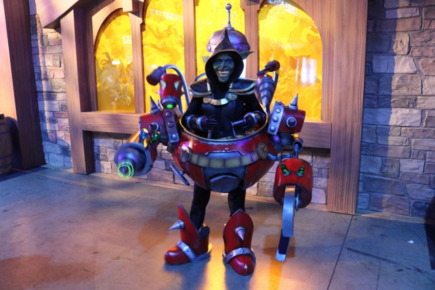 Зал Hearthstone оформили как традиционную таверну. Разве что без эля: BlizzCon — территория трезвости