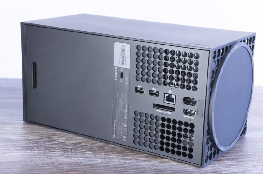 Подробный обзор Xbox Series X. Да, это новое поколение Подробный обзор Xbox Series X. Да, это новое поколение