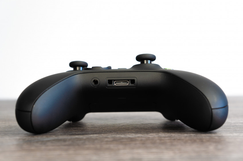 Подробный обзор Xbox Series X. Да, это новое поколение Подробный обзор Xbox Series X. Да, это новое поколение