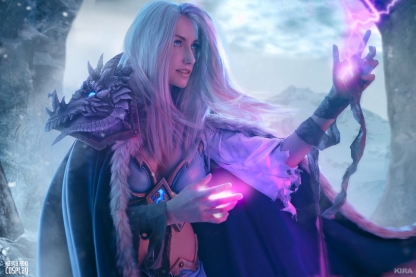 Пятничный косплей: Hearthstone, The Witcher 3, Overwatch, Tekken 6 и вселенные DC и Marvel Пятничный косплей: Hearthstone, The Witcher 3, Overwatch, Tekken 6 и вселенные DC и Marvel