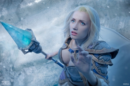 Пятничный косплей: Hearthstone, The Witcher 3, Overwatch, Tekken 6 и вселенные DC и Marvel Пятничный косплей: Hearthstone, The Witcher 3, Overwatch, Tekken 6 и вселенные DC и Marvel