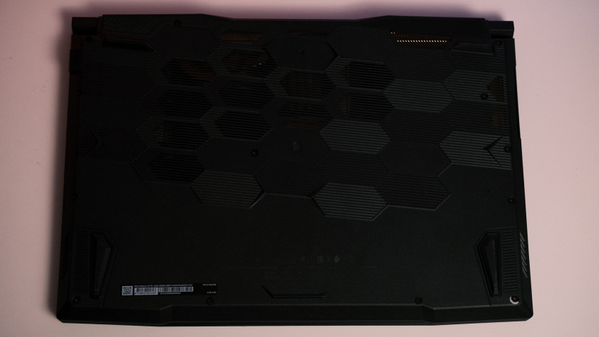 Обзор игрового ноутбука MSI Katana GF76 12UE-065RU: 14 ядер, RTX 3060, 144 Гц и мощная система охлаждения