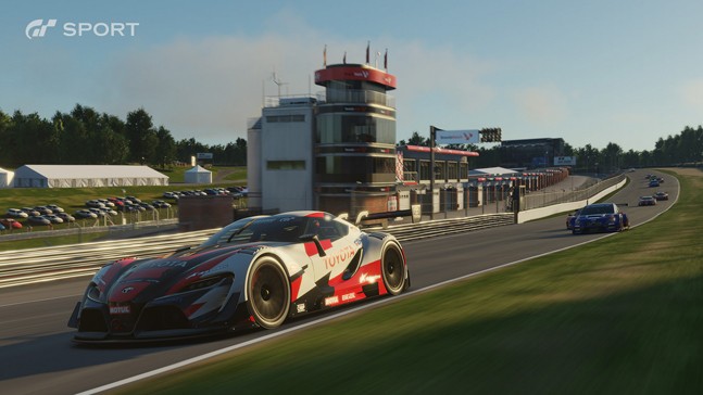 driveclub или gran turismo sport что лучше
