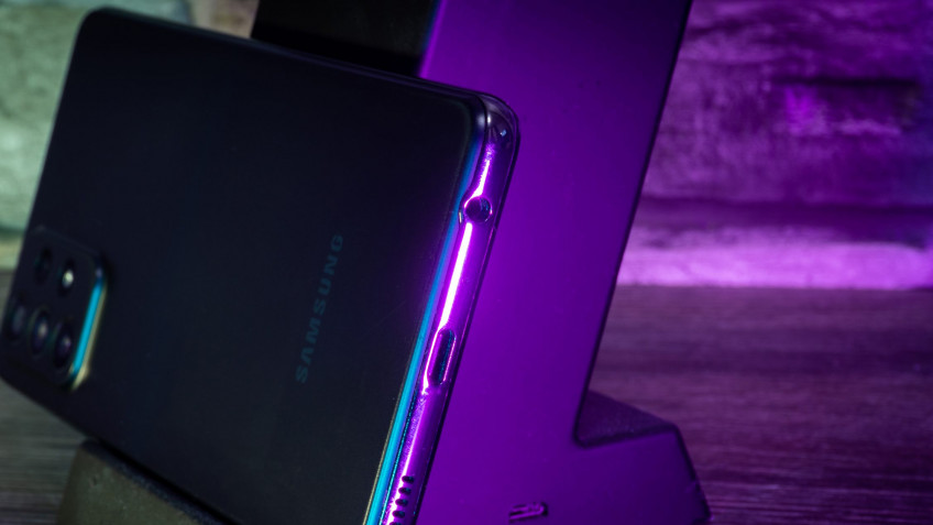 Личный опыт: полтора месяца с Samsung Galaxy A72. Обзор и впечатления от «почти флагмана»