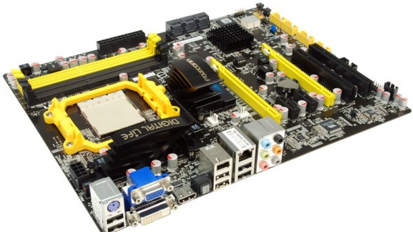 Foxconn представила материнскую плату для AMD Phenom II