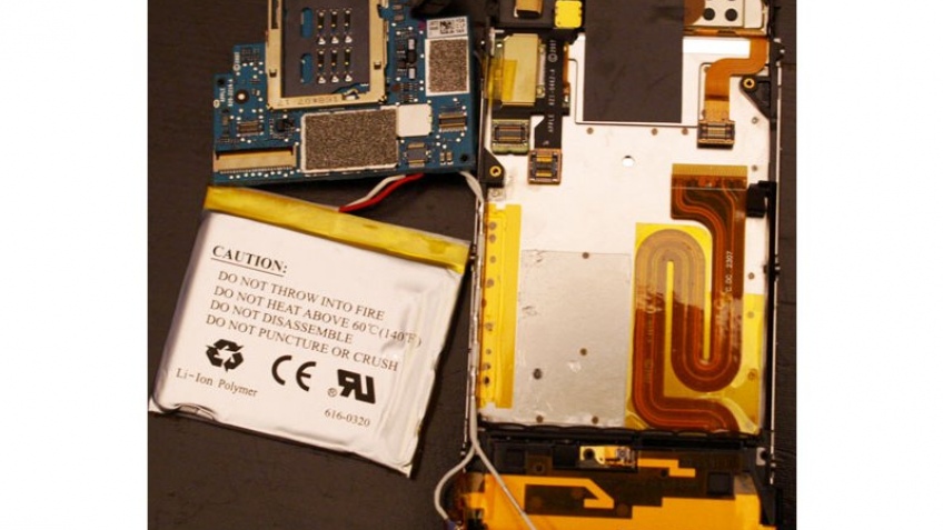 Apple iPhone официально