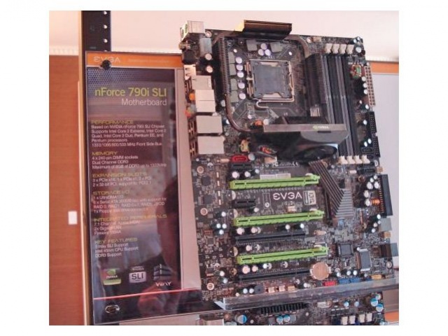 CES 2008: NVIDIA и DDR3