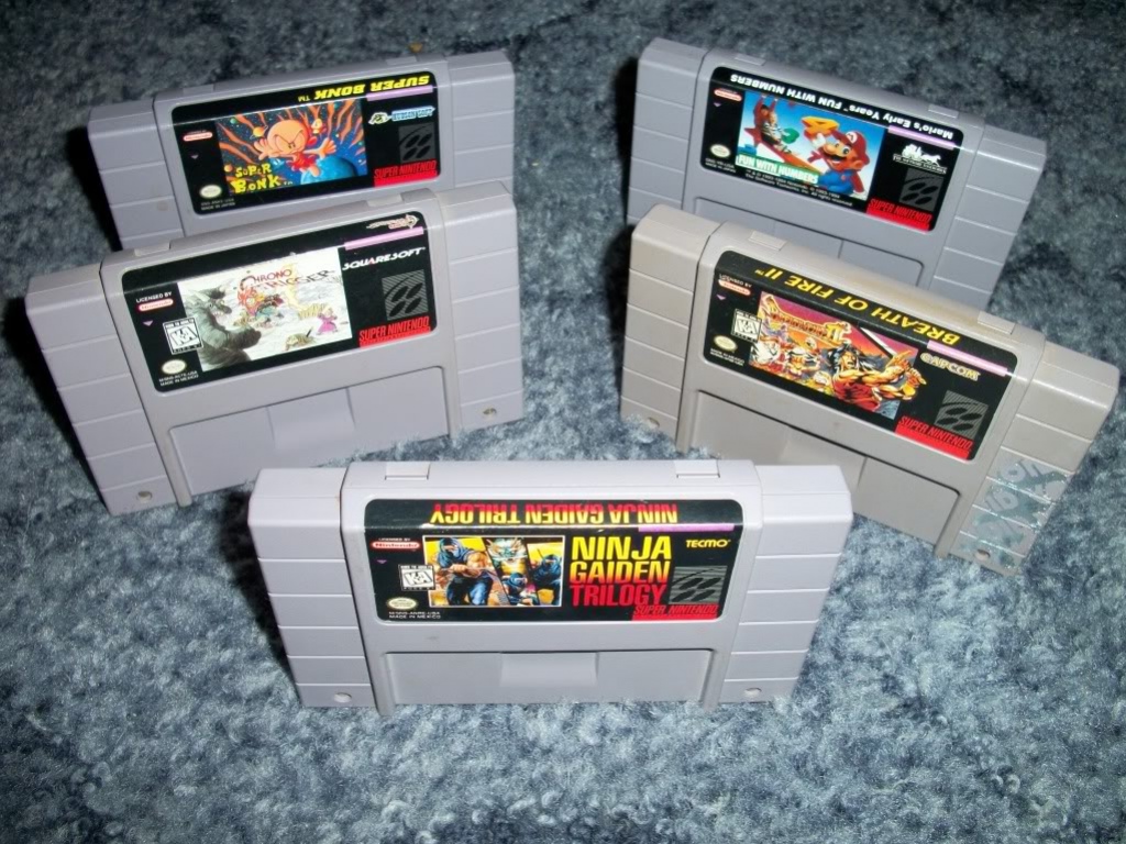 Сборник игр нинтендо. Sega и Нинтендо. Sega vs Nintendo. Nintendo приставка Старая. Игровые автоматы сега Нинтендо.