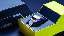 CD Projekt RED представила титановые часы в стиле Cyberpunk 2077