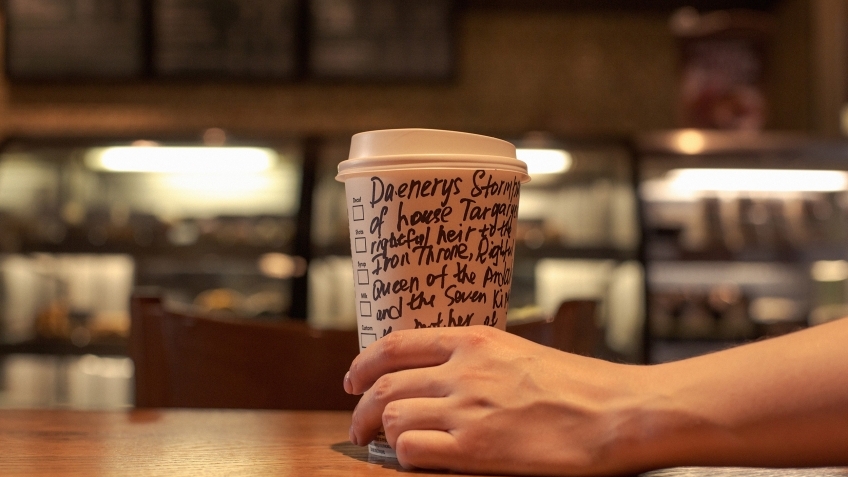 Модеры добавляют в Skyrim стаканчики Starbucks из «Игры престолов»