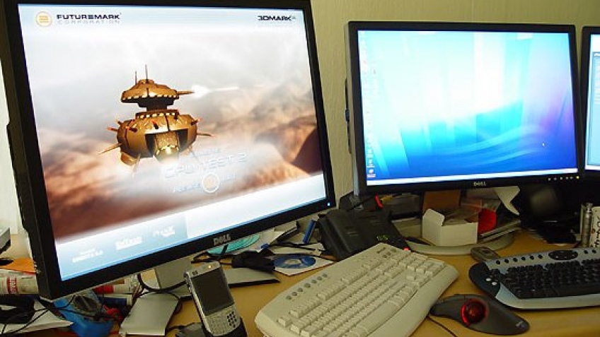 20-дюймовый монитор Dell 20-дюймовый монитор Dell