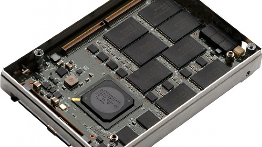 Hitachi показала собственный SSD