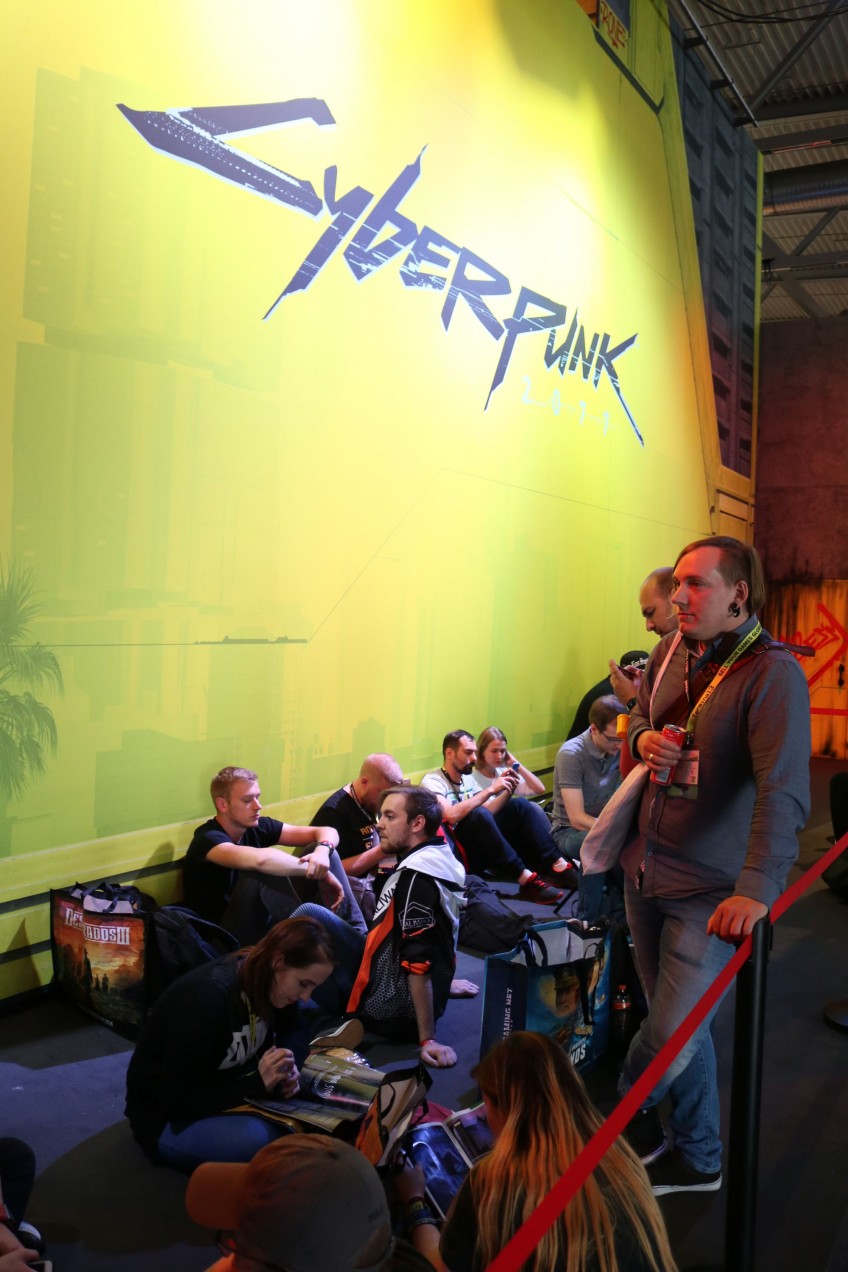 Здесь показывают Cyberpunk 2077, а желающих так мало?