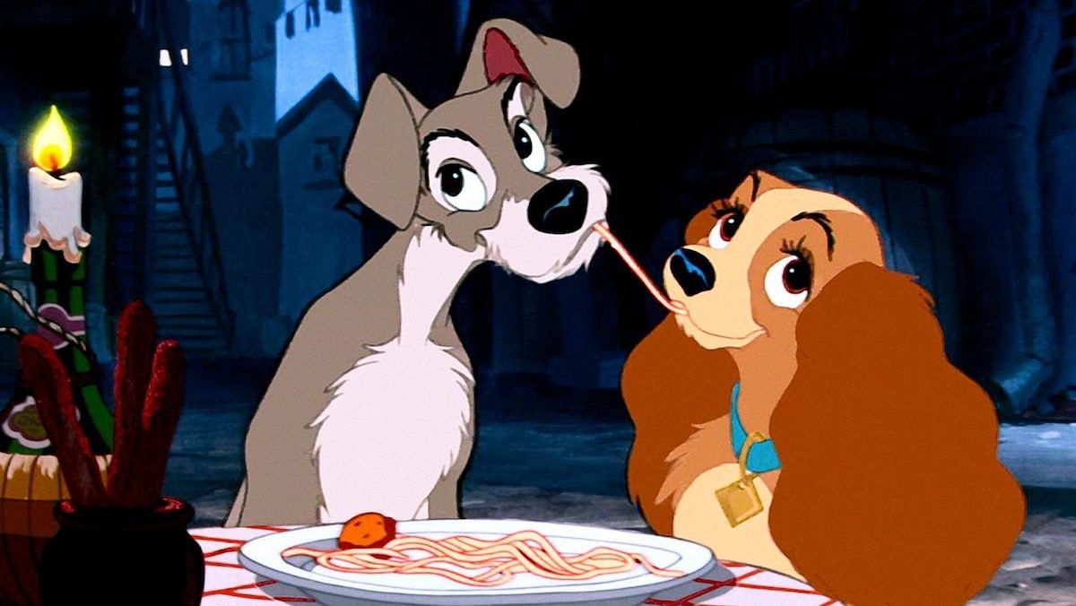 Disney представила актёрский и собачий состав ремейка «Леди и Бродяга»
