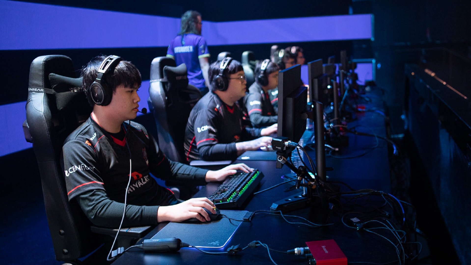 BOOM Esports стала чемпионом Dota 2 Invitational Series Dubai 2022, Team Spirit — четвёртая