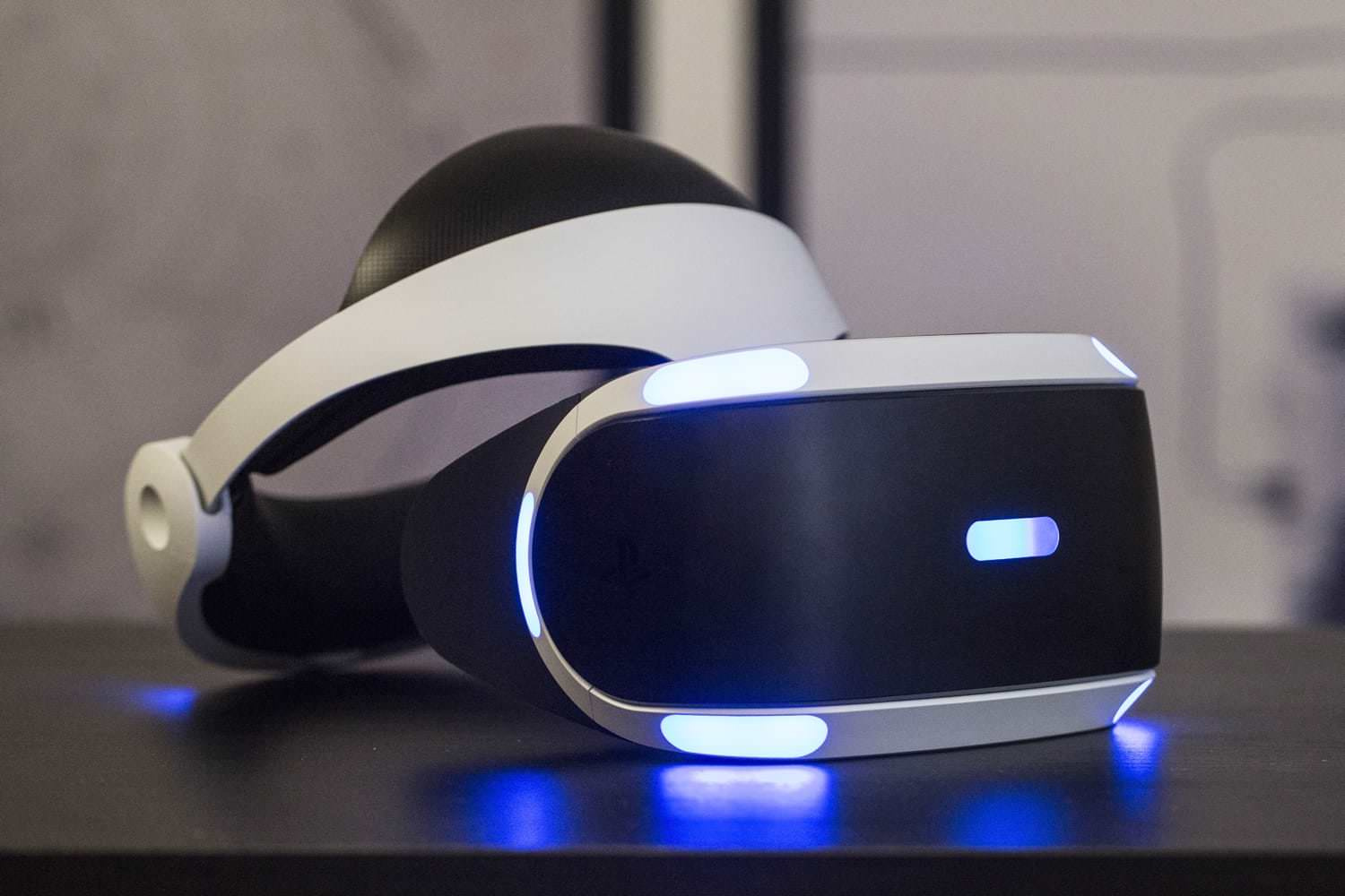 Sony начала сбор заявок на переходник для PlayStation VR под PS5