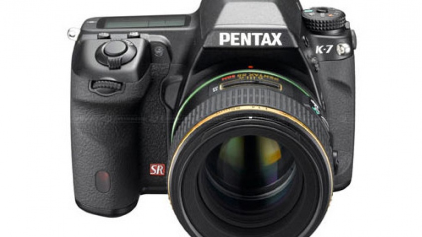 Новая зеркалка Pentax