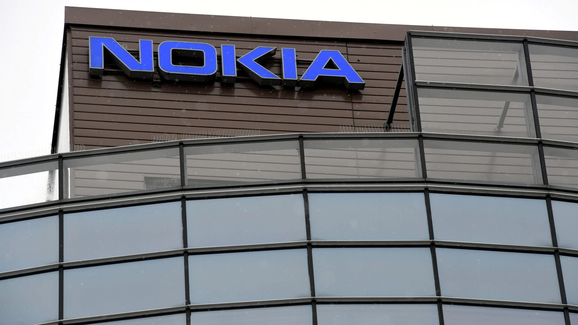 Nokia уходит с российского рынка