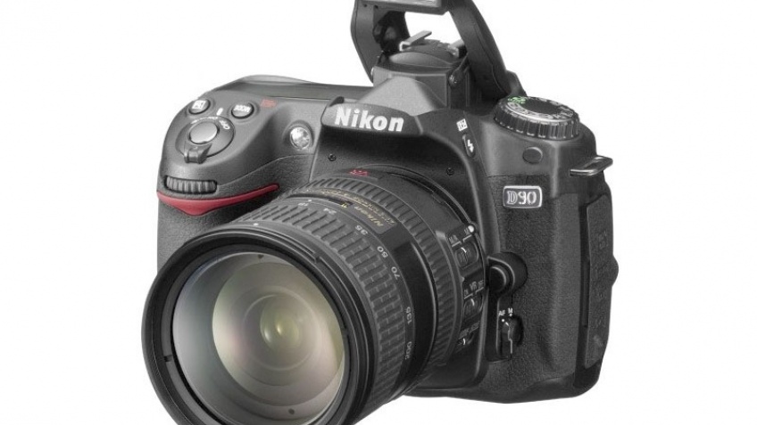Nikon готовит D90?