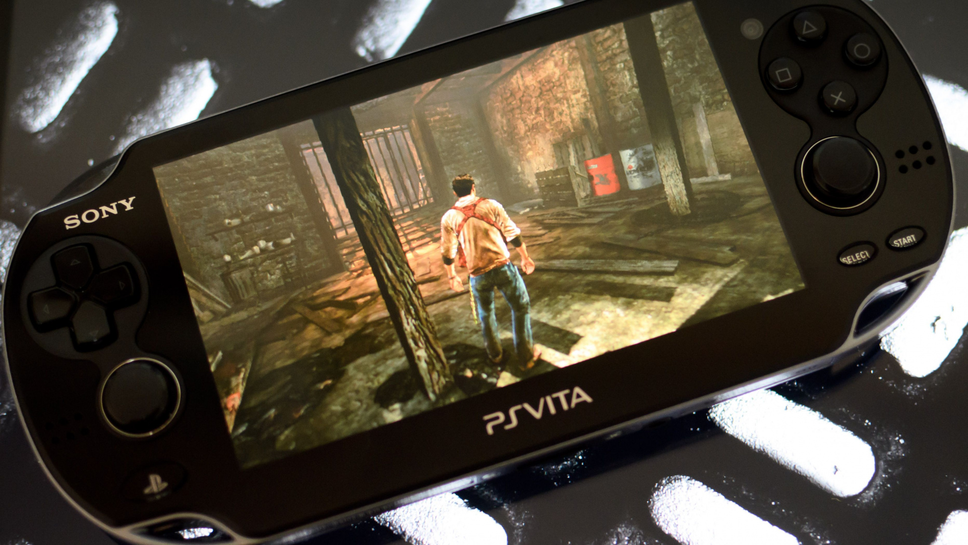 Sony больше не разрешает переносить игры и данные с PS3 на PS Vita