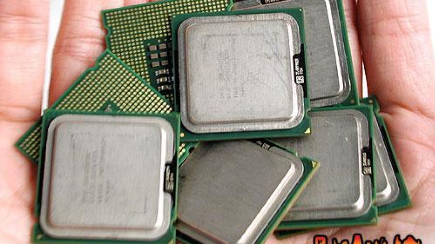 Intel вот-вот поставит на конвейер 45-нм процессоры Intel вот-вот поставит на конвейер 45-нм процессоры