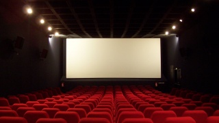 Несмотря на открытие кинотеатров в Китае, зрители туда не пошли
