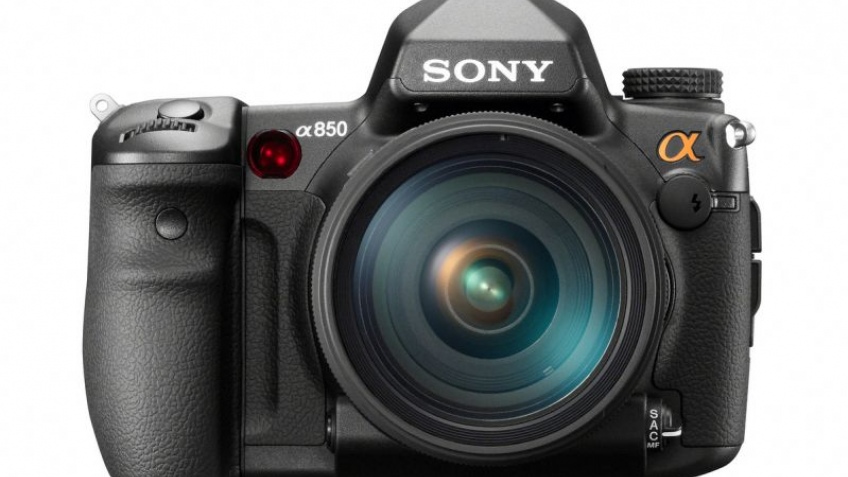 Новые зеркальные фотокамеры Sony