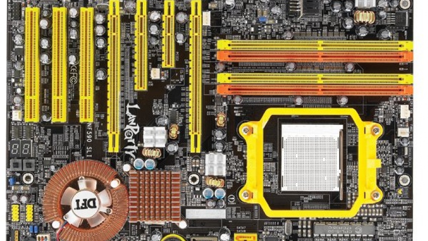 DFI nForce 590 SLI DFI nForce 590 SLI