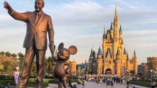 Disney начнёт отправлять в отпуск тех, чья работа «в данный момент не важна»