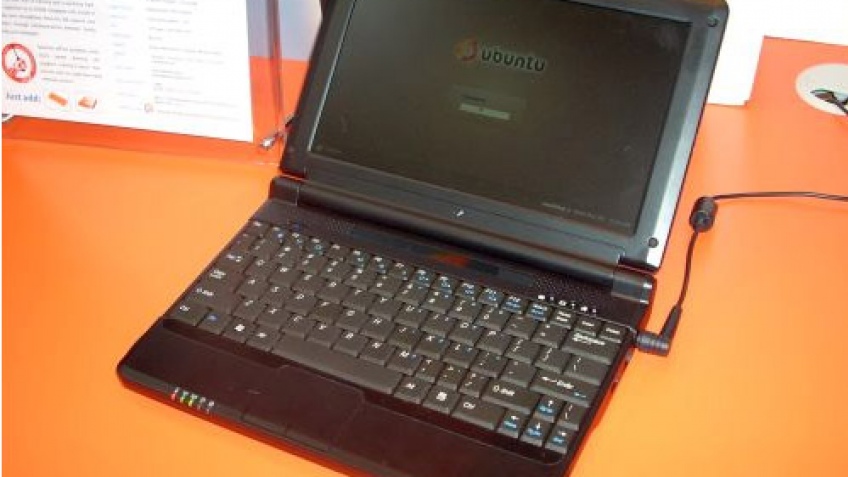 CeBIT 2009: нетбук OCZ «сделай сам»