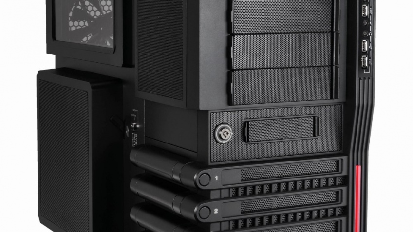 Thermaltake представила новую версию люксового корпуса Level 10